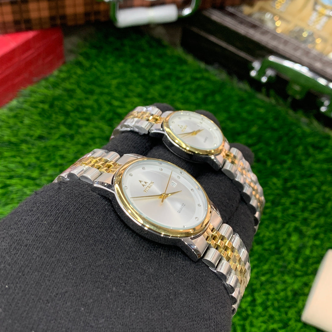 FITRON Couple Watches – Two-Tone Chain with White Dial